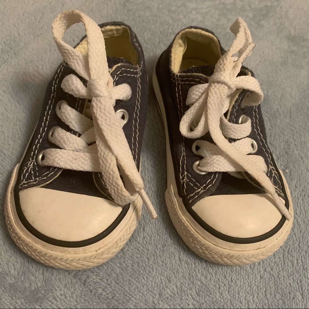 Toddler converse shoes